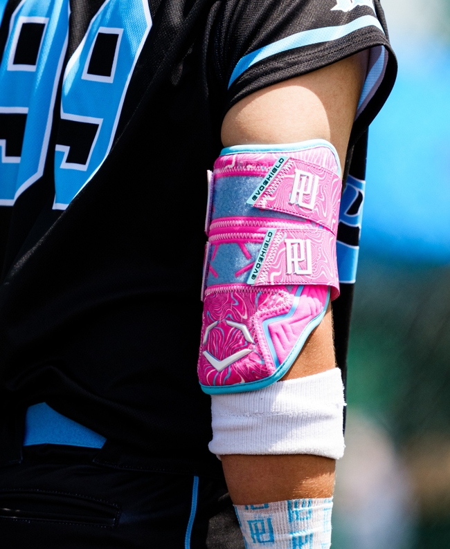 X-SRZ™ Pottstown Swirl Batter's Double Strap Elbow Guard | EvoShield